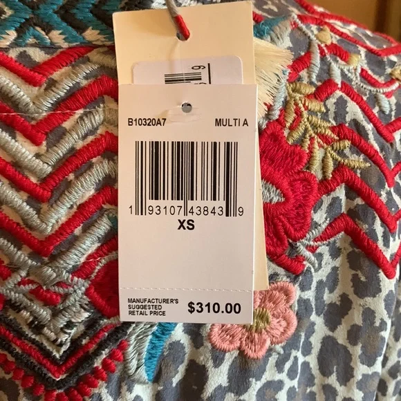 New grey & white leopard print Johnny Was shirt with beautiful embroidery.
